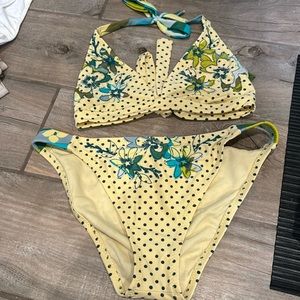Becca size small yellow polka dot bikini